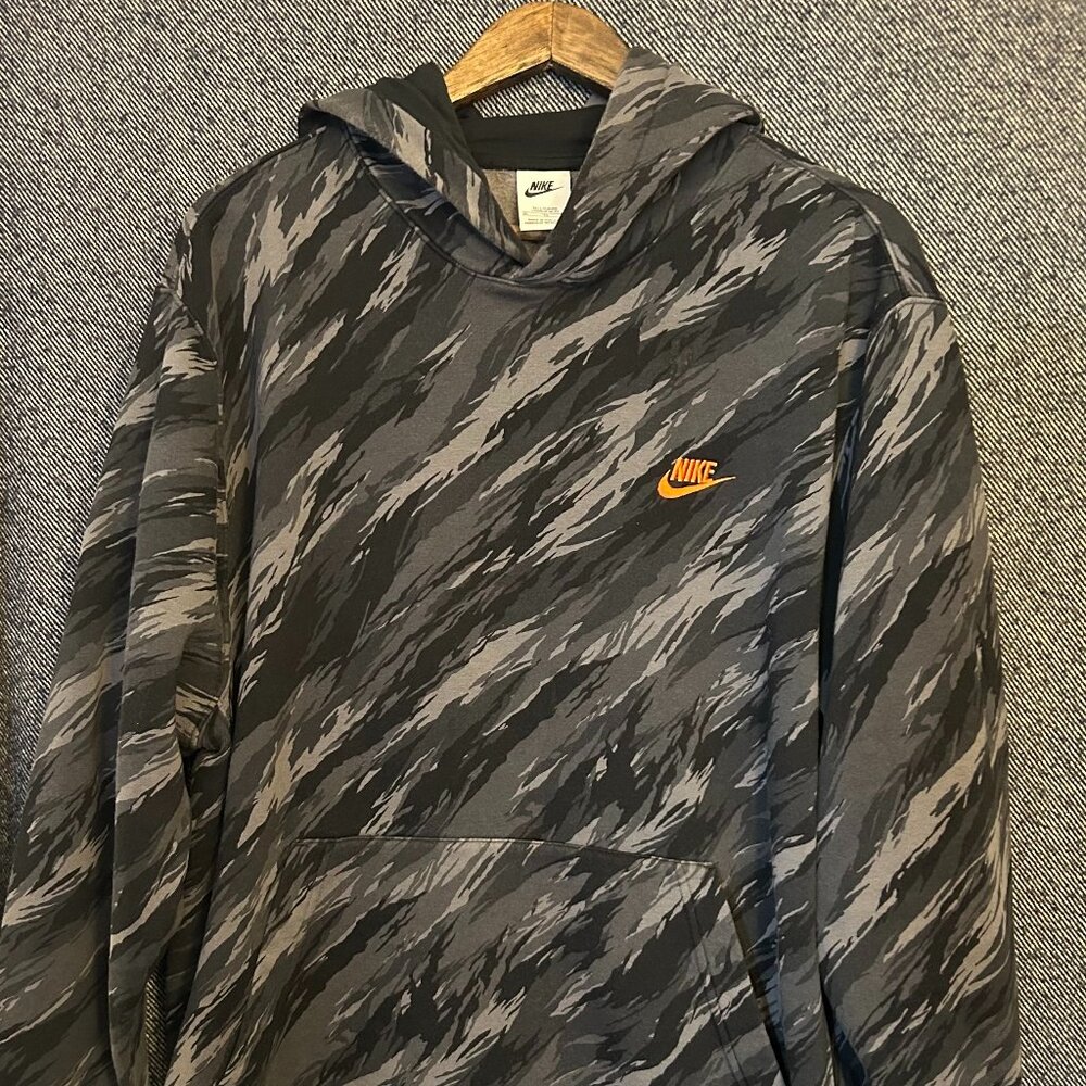 Nike Men's XL Tall Camo Hoodie – Black/Grey, Pullover